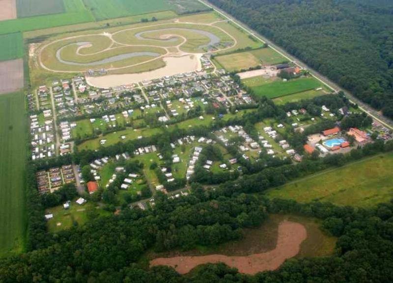 Stacaravan Huren In Het Hart Van Bosrijk Drenthe Op Recreatiepark De Tien Heugten Schoonloo Exterior photo