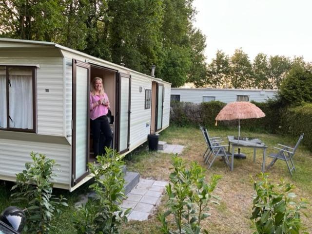 Stacaravan Huren In Het Hart Van Bosrijk Drenthe Op Recreatiepark De Tien Heugten Schoonloo Exterior photo